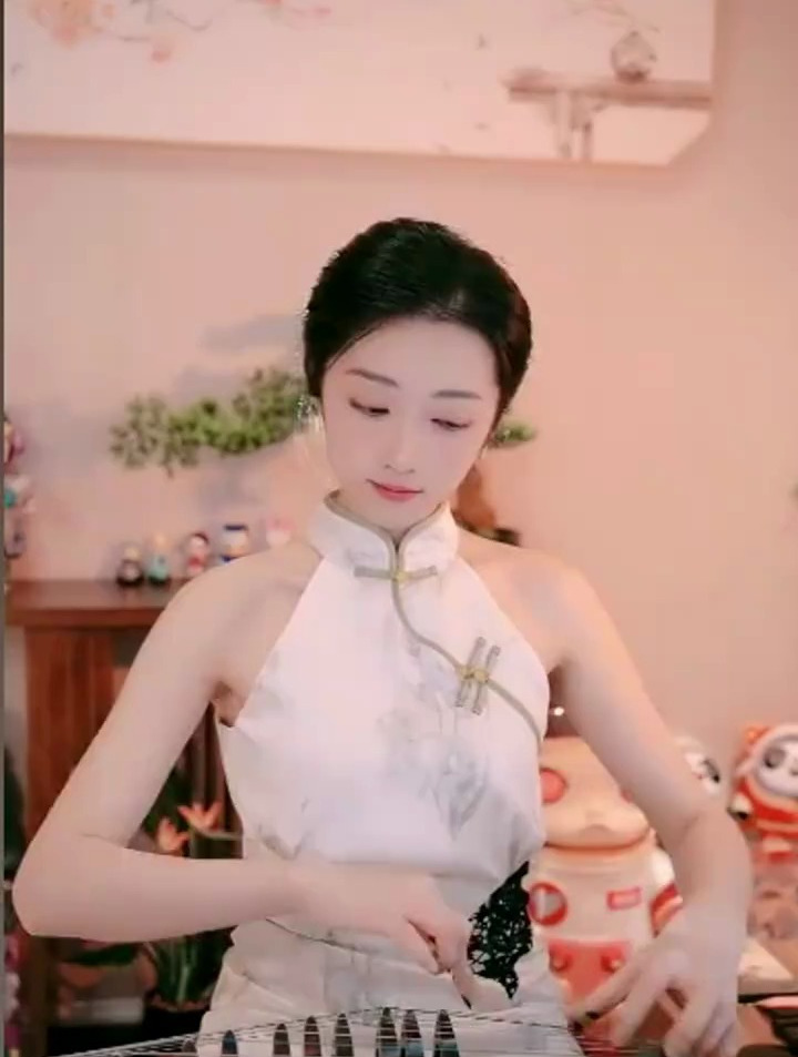 安儿陈《曲中人》不愿再做曲子中人,奈何越听越沉沦,古筝独奏