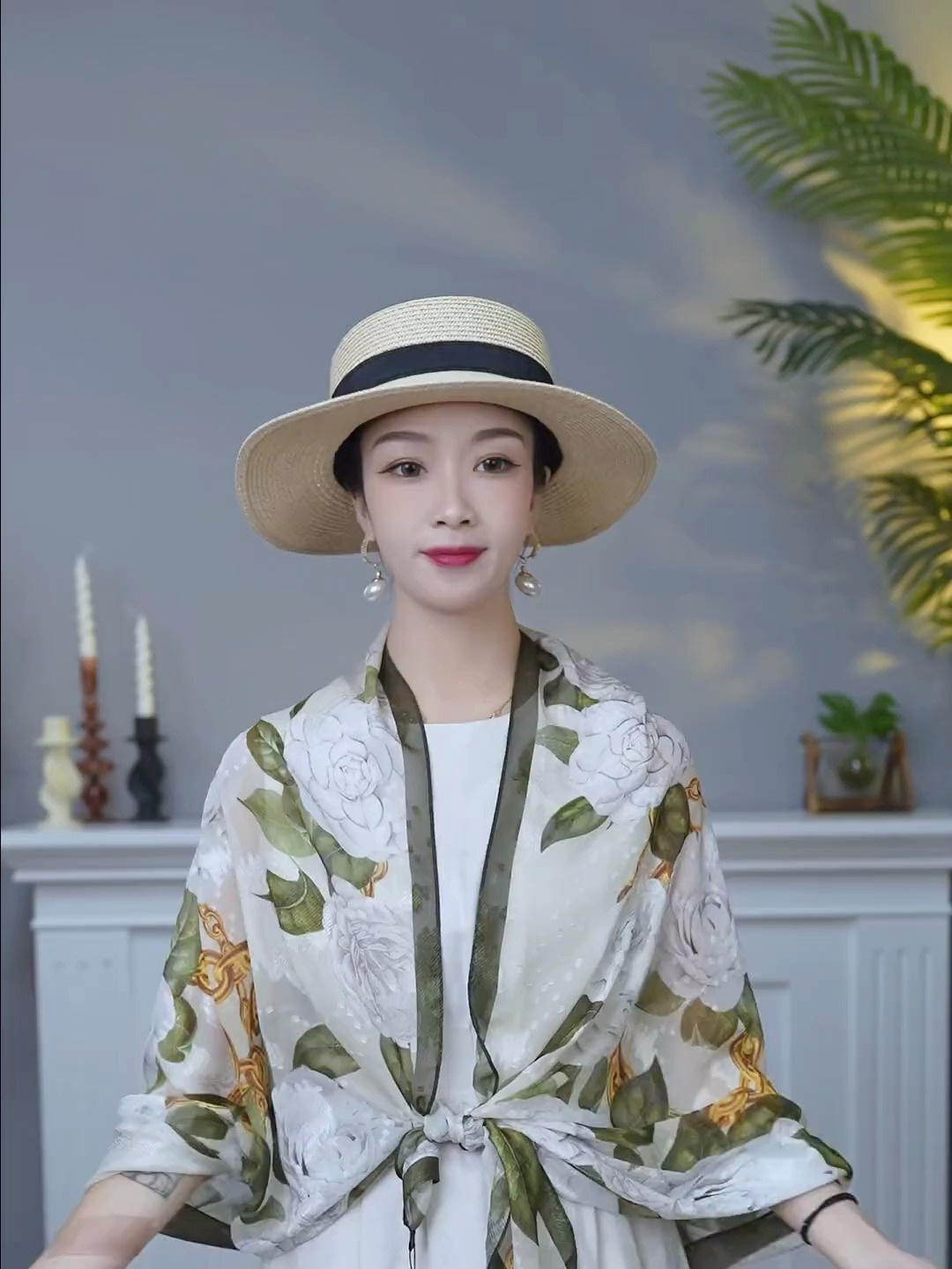 春天适合系丝巾,分享一个优雅的系法,让你时尚又气质!