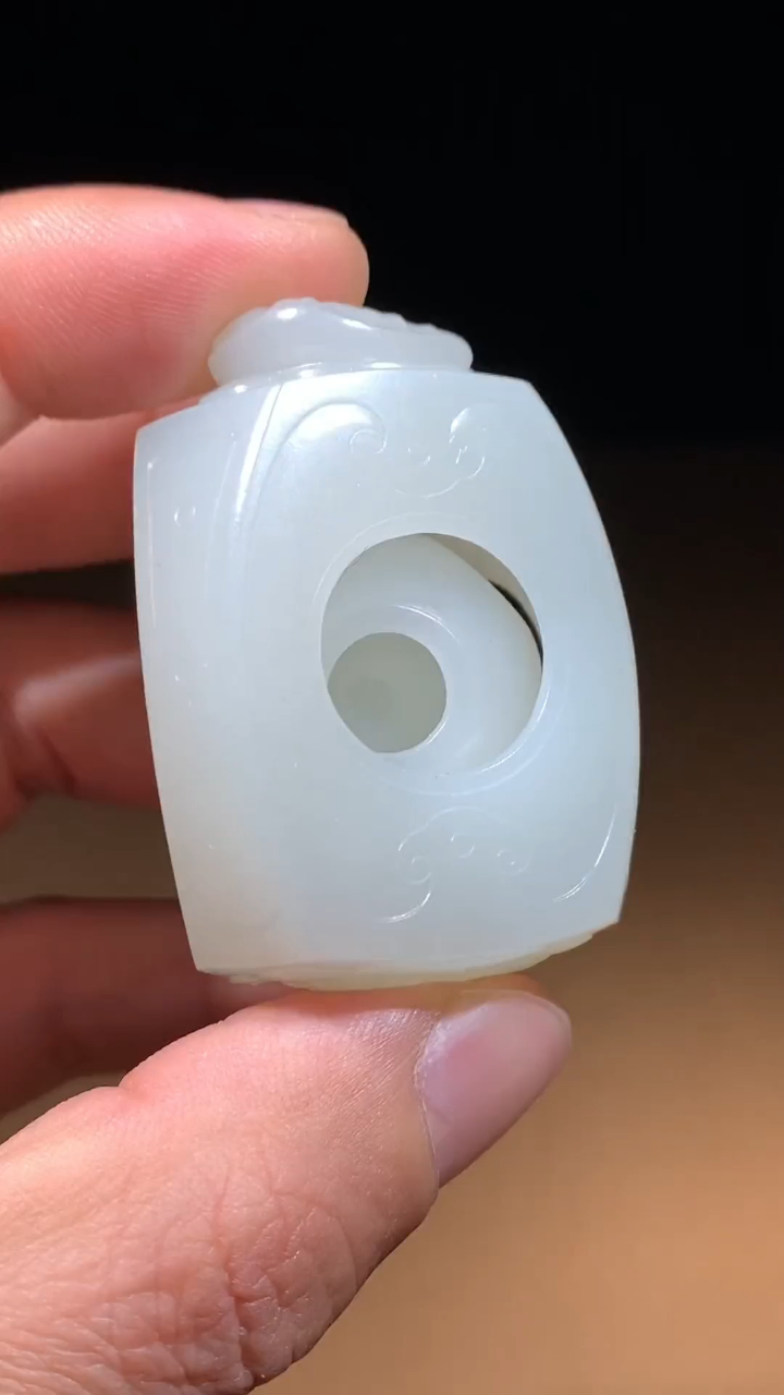 罕见的玉雕"鬼工球"!看似简单,难度却非常大-度小视