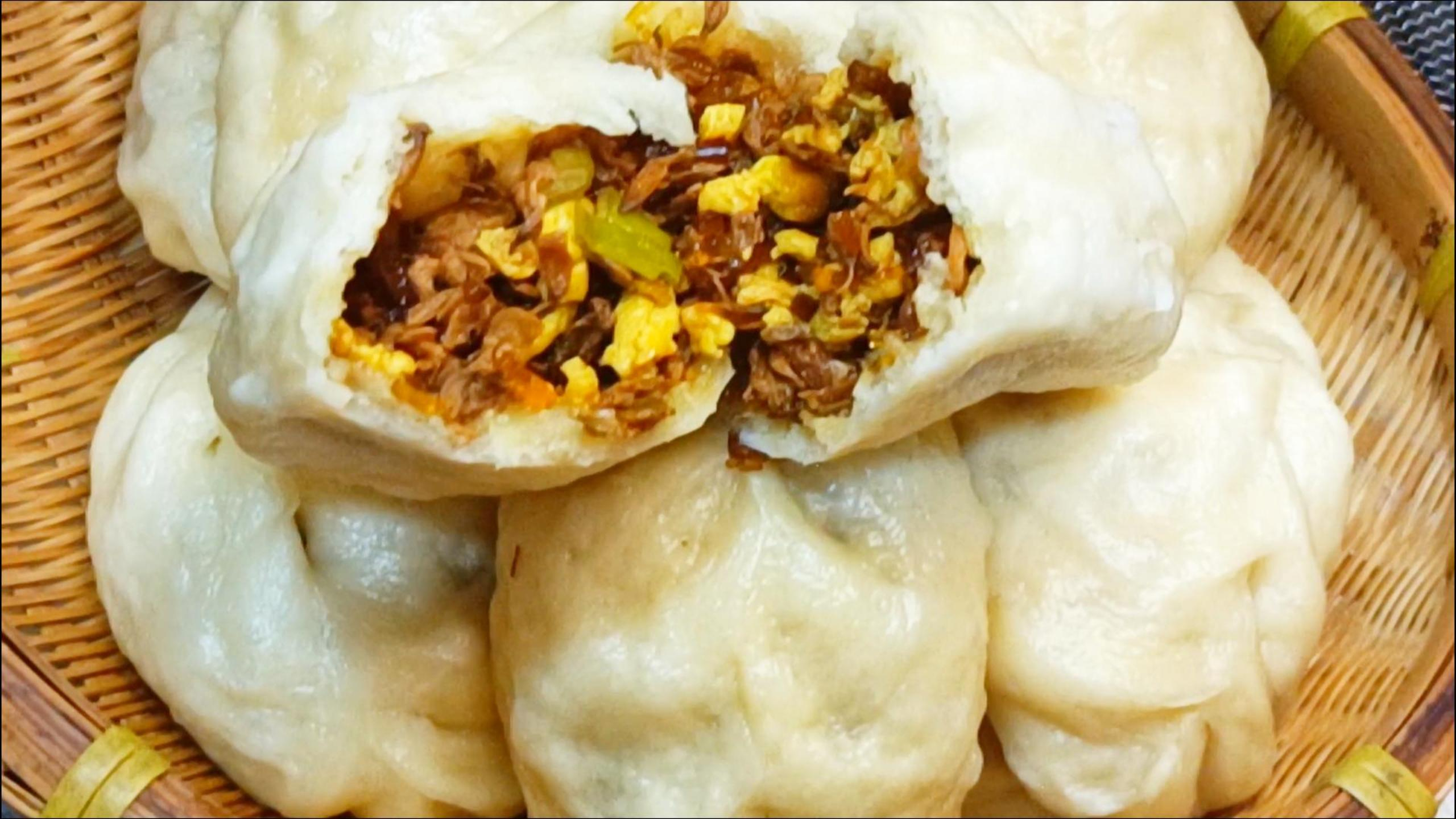 干槐花鸡蛋馅包子,蓬松暄软比肉馅的还好吃