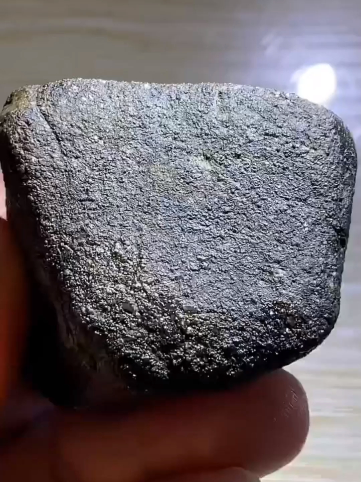 300克莫西沙黑乌沙料子翻砂均匀有力起冰渣颗粒全身黄雾表现