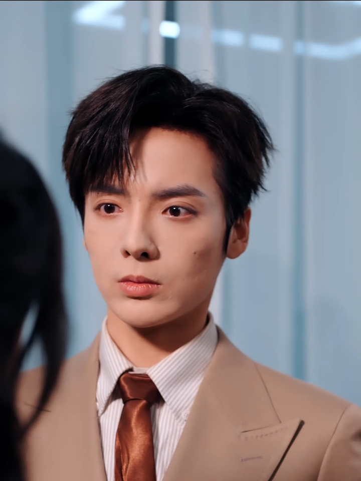 我的网恋男友是大佬	 18