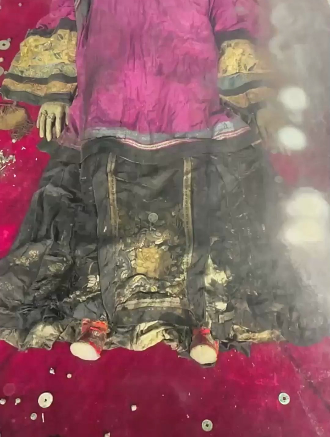 清朝的香妃娘娘,出土时身上还散发出阵阵清香