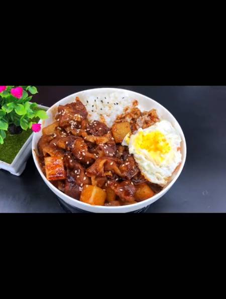 好吃到舔碗底的黑椒肥牛拌饭!热门-度小视