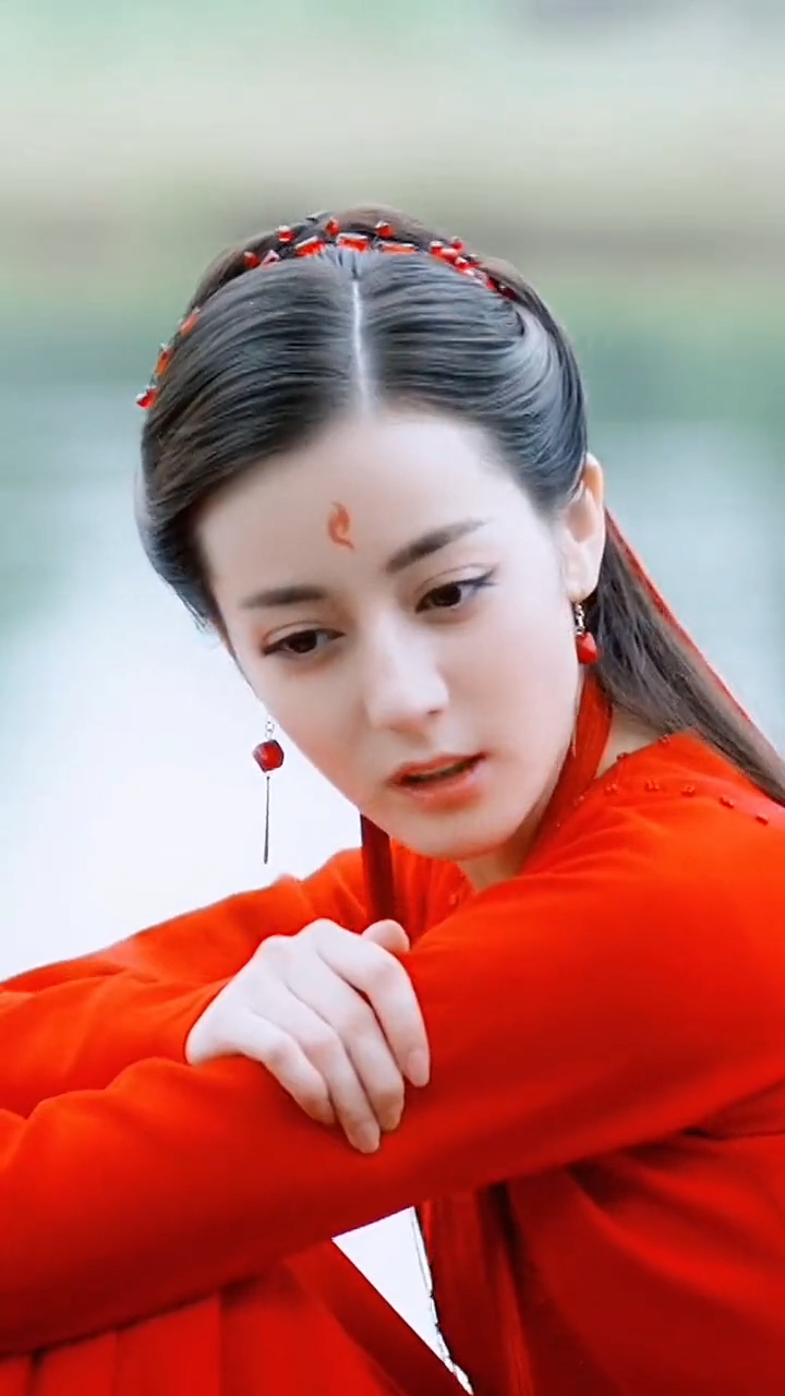 红衣凤九,现在看还是很惊艳!