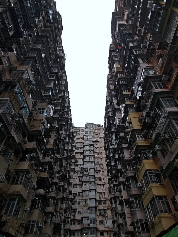 这就是令人窒息的香港鸽子楼,仅仅看一眼就能令人感到压抑