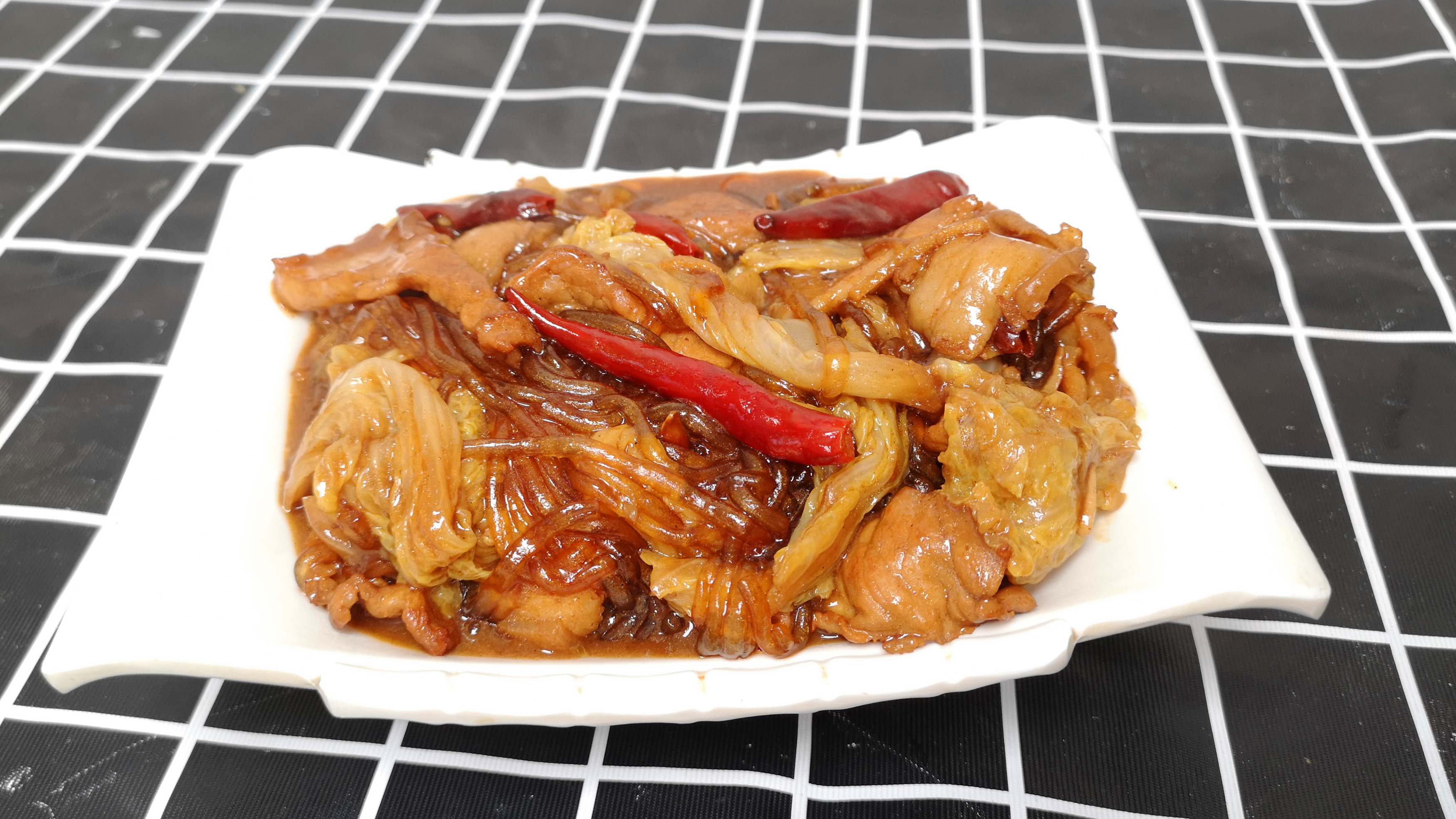 白菜猪肉炖粉条像我这么做才美味,好吃又下饭,一周8次都吃不够