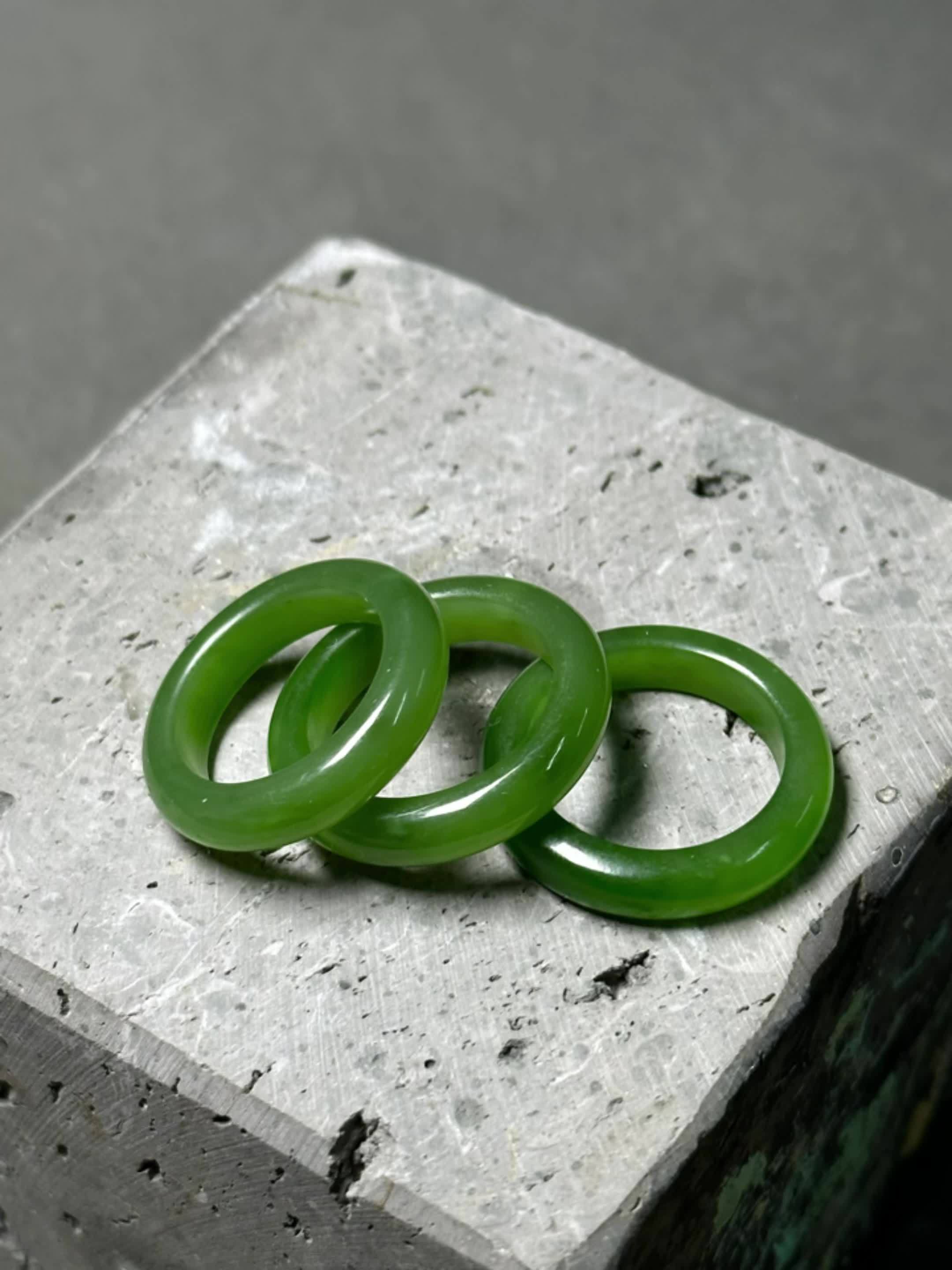 精品和田玉白玉,碧玉戒指