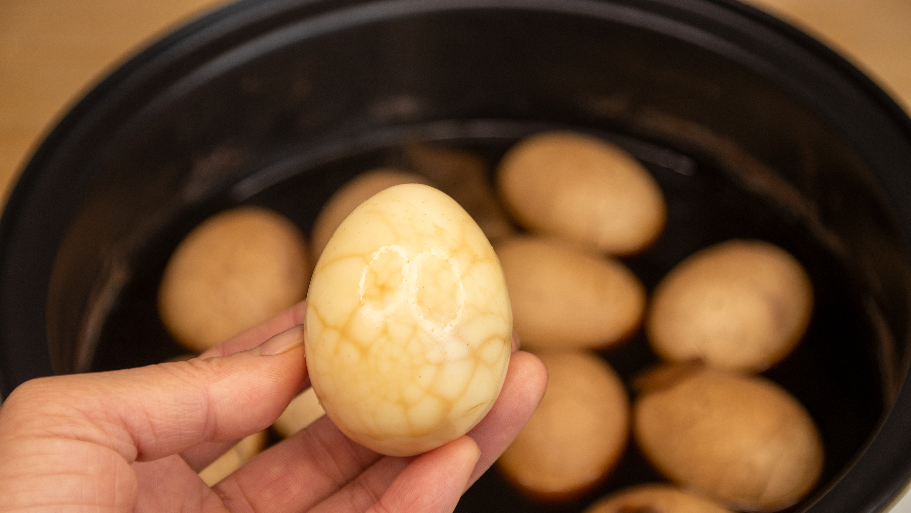 五香茶叶蛋在家做原来这么简单，学会再也不用买着吃了，鲜香入味