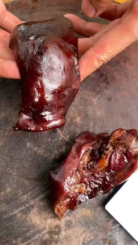 湖南正宗的烟熏猪拱嘴,看起来就香-度小视