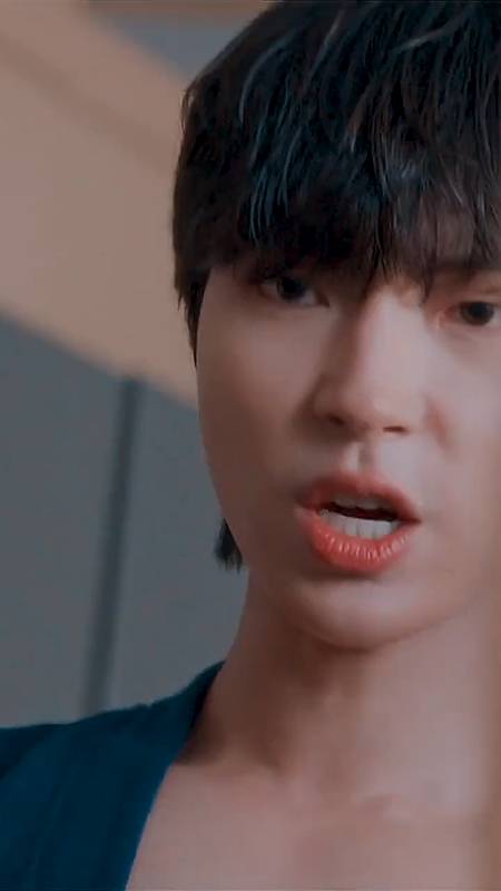 黄仁烨前一秒自嗨后一秒尴尬校花看傻了都