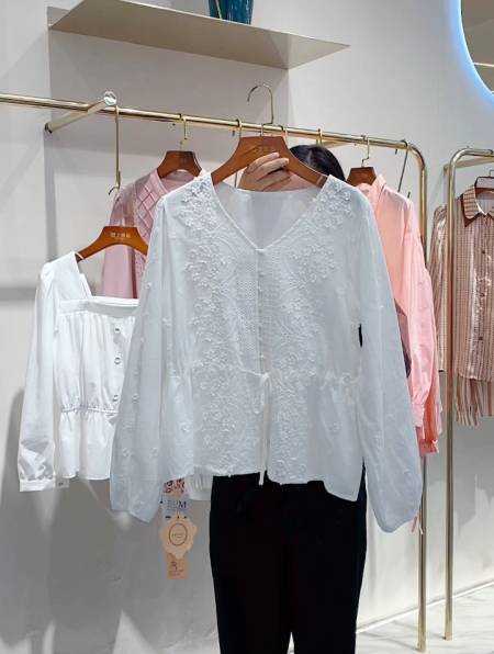 杭州流金丽影秋季组合时尚衬衣小衫上衣女装折扣尾货批发-度小视