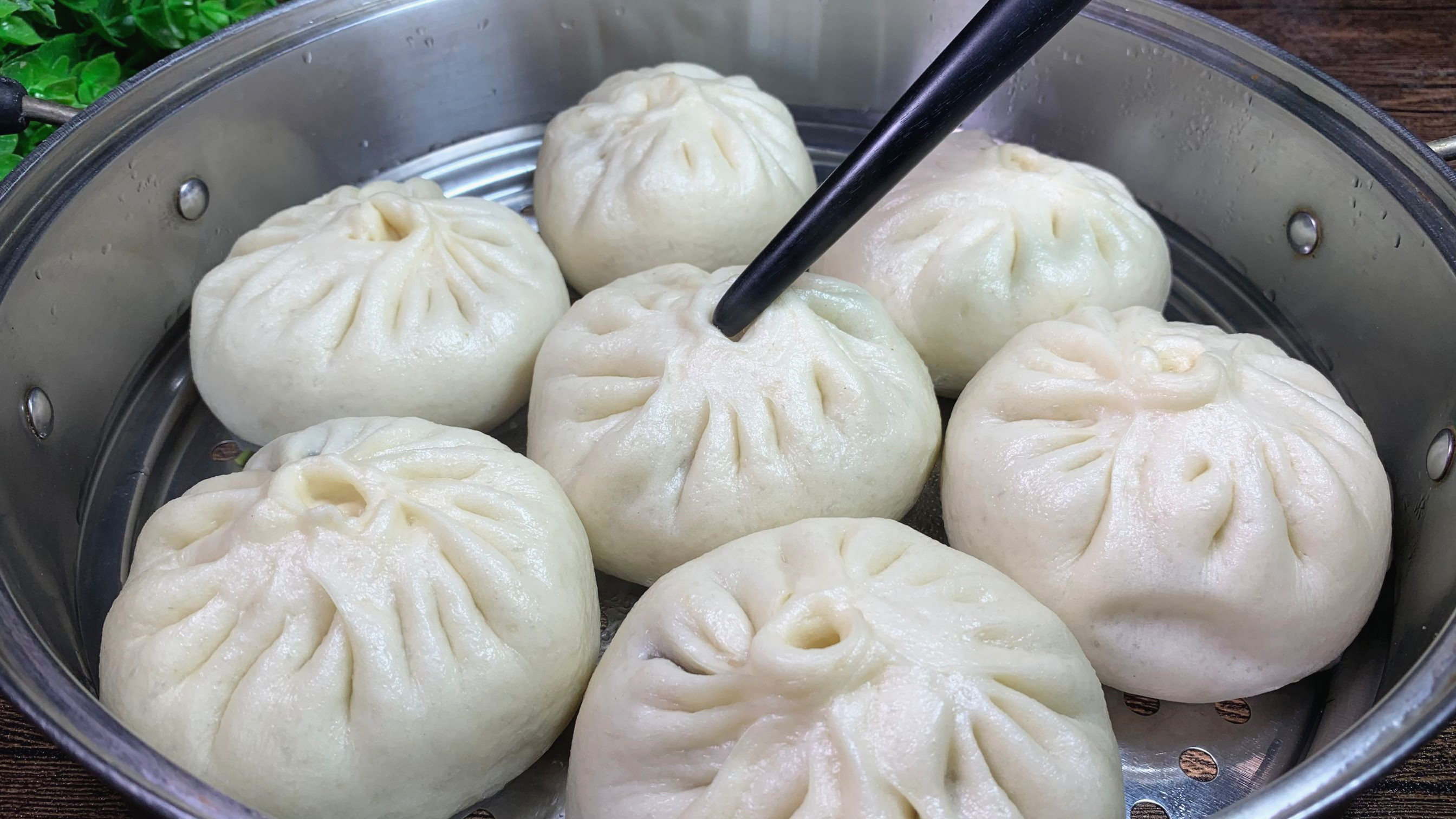 蒸包子时，直接上锅蒸就错了，教你正确做法，包子蓬松暄软不塌陷
