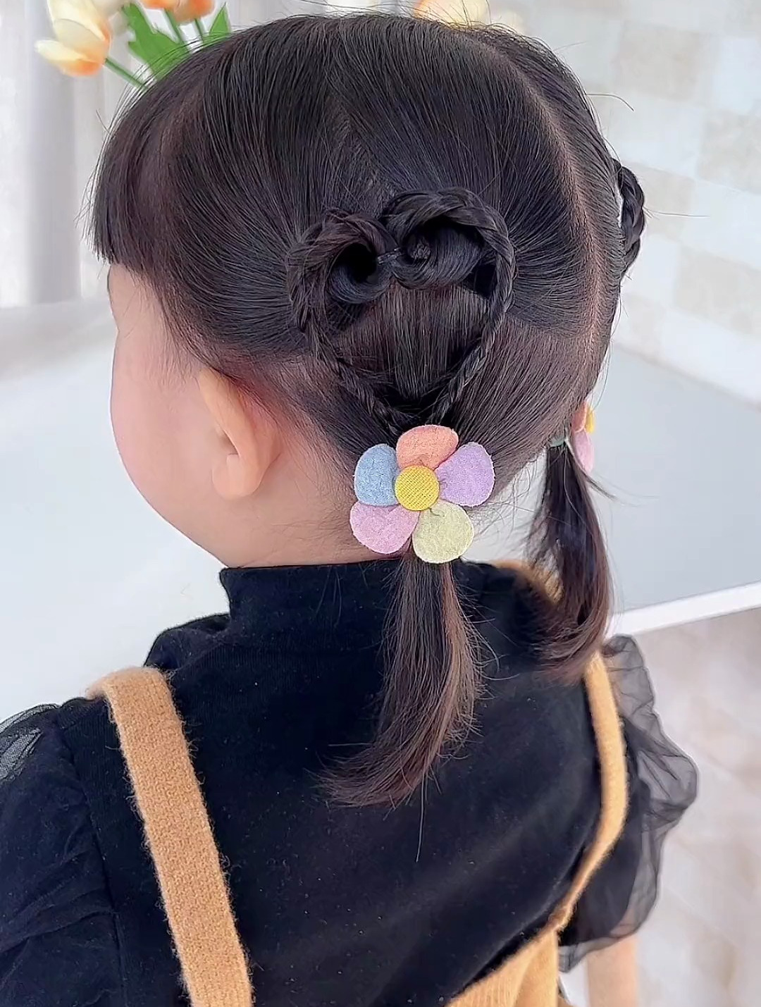 超简单的儿童爱心双马尾教程分享,简单到有手就会哦!-度小视