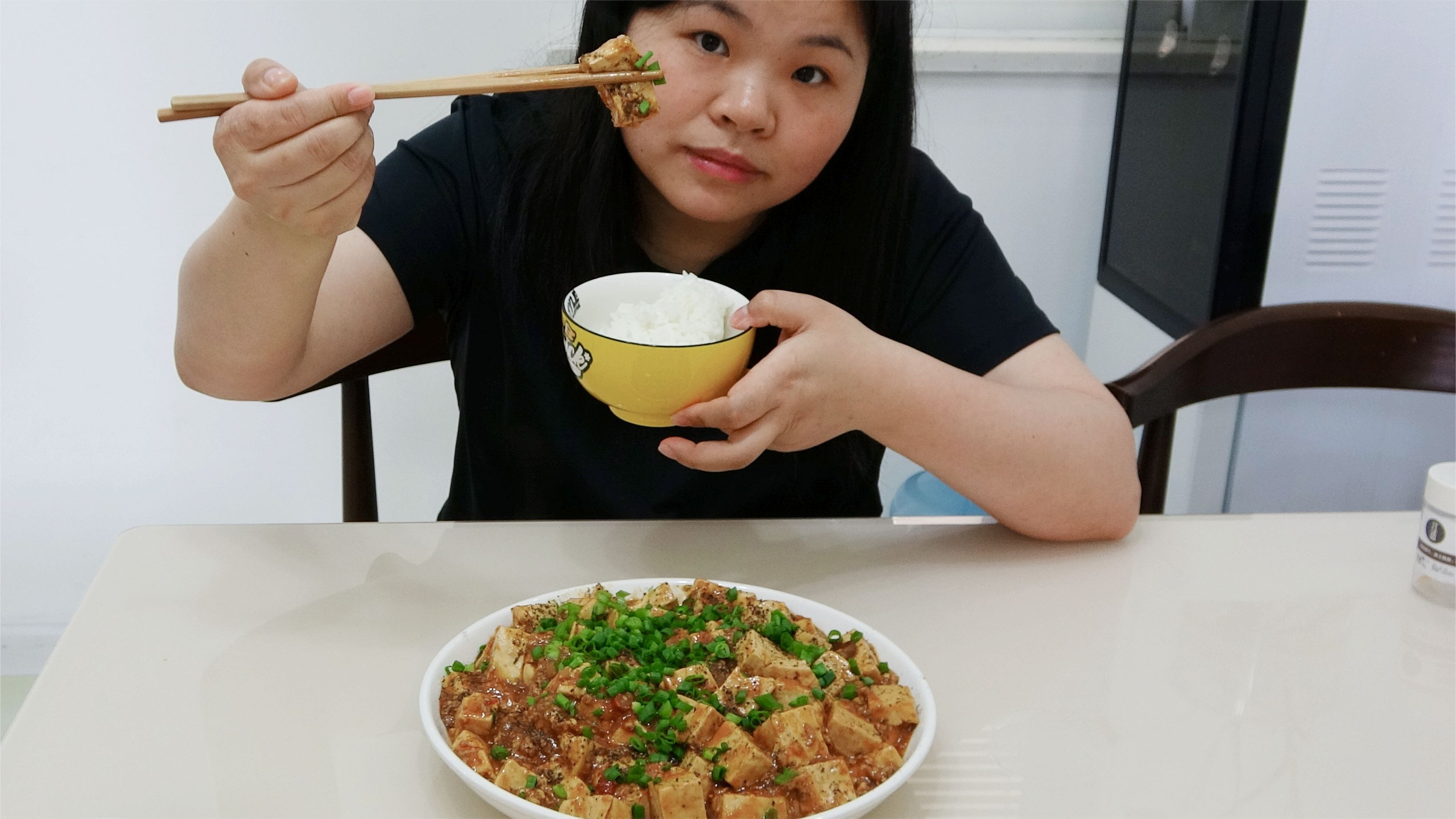 四川特色菜“麻婆豆腐”的家常做法,嫩滑入味,大口吃好过瘾