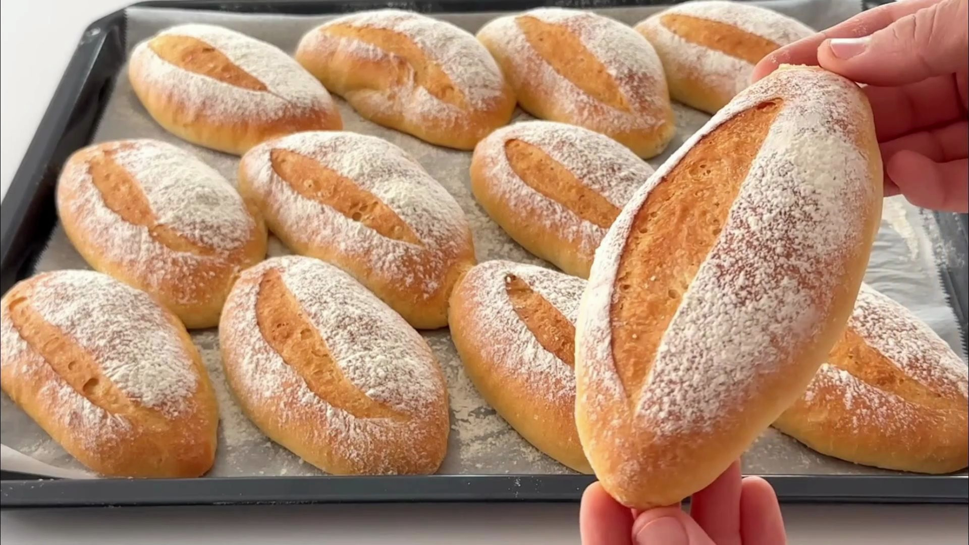 太香了，这个是移民来的老奶奶教我的，欧式早餐硬壳面包