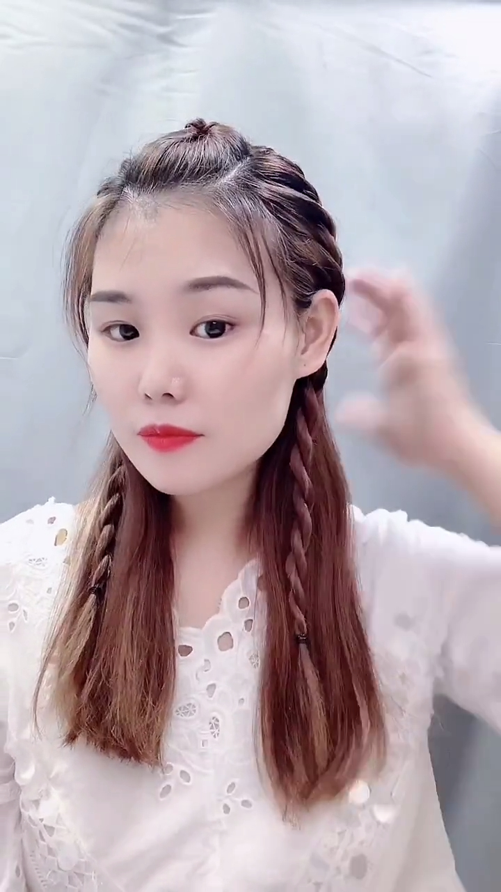 分享我的日常编发,双麻花披肩发