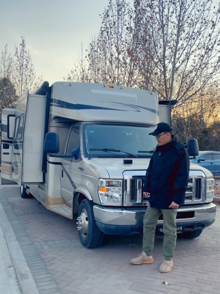 杰克61墨尔本a型房车,是捡漏还是掉坑,您来评评理-度小视