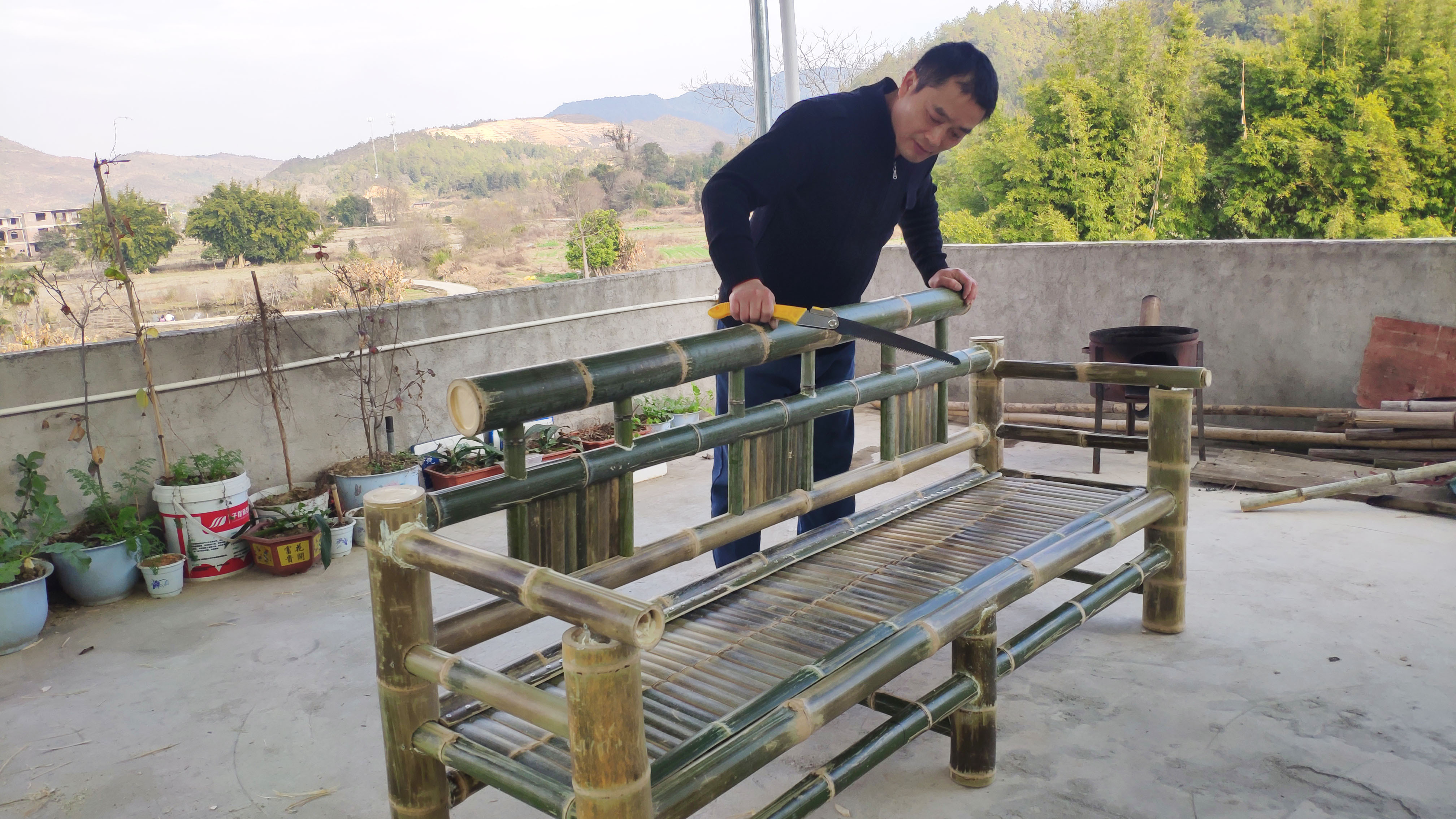 农村新手用竹子编做竹沙发,好看又耐用,分享从设计到落地全过程