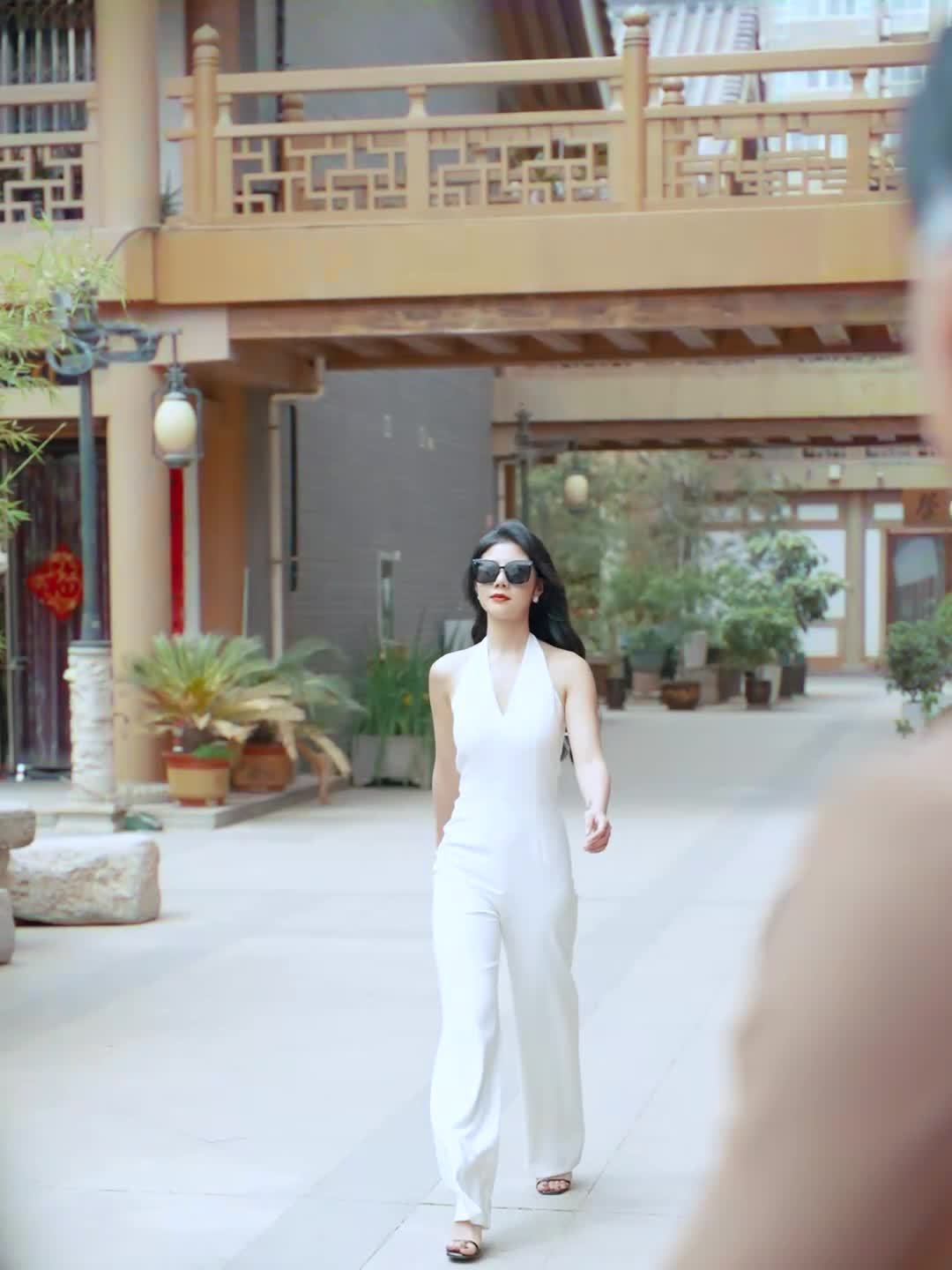 逆天神眼之绝美老板娘 90