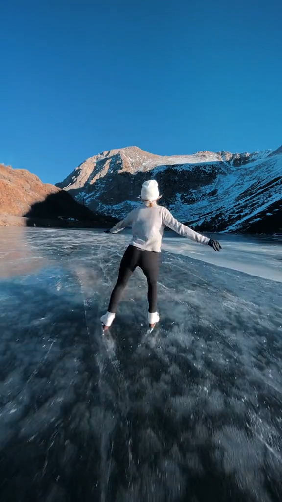 冰上运动的美丽滑冰女神厉害极了