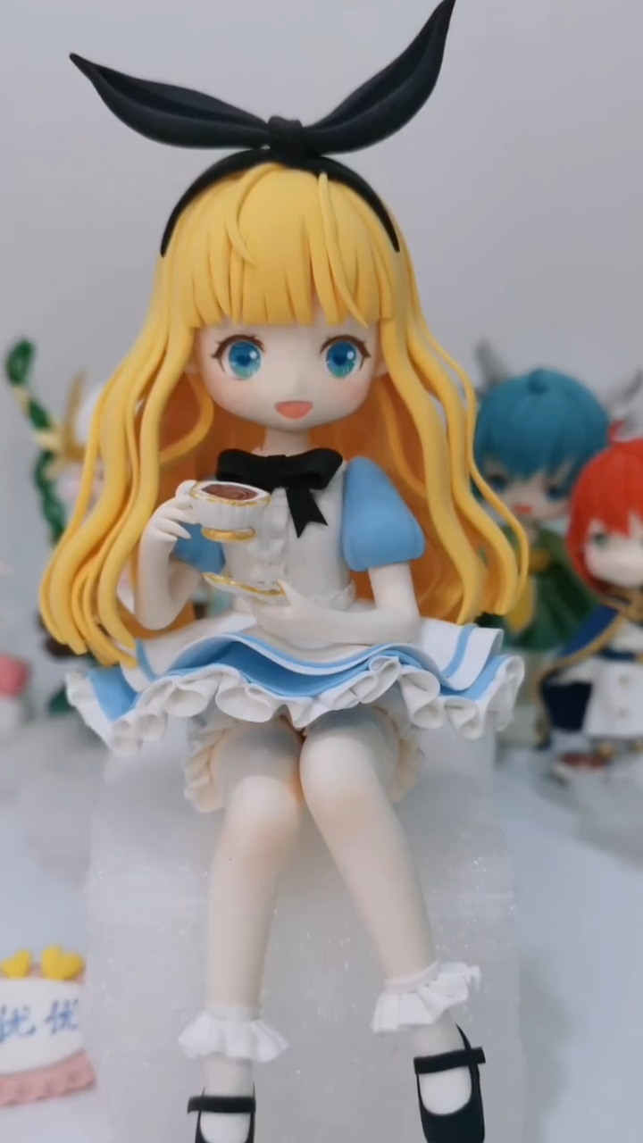 当迷你世界爱丽丝长大后……金色长发爱丽丝-度小视