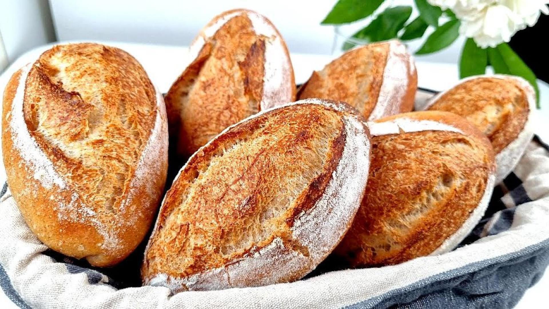 全麦烤面包！这个是移民来的老奶奶教我的，欧式早餐硬壳面包