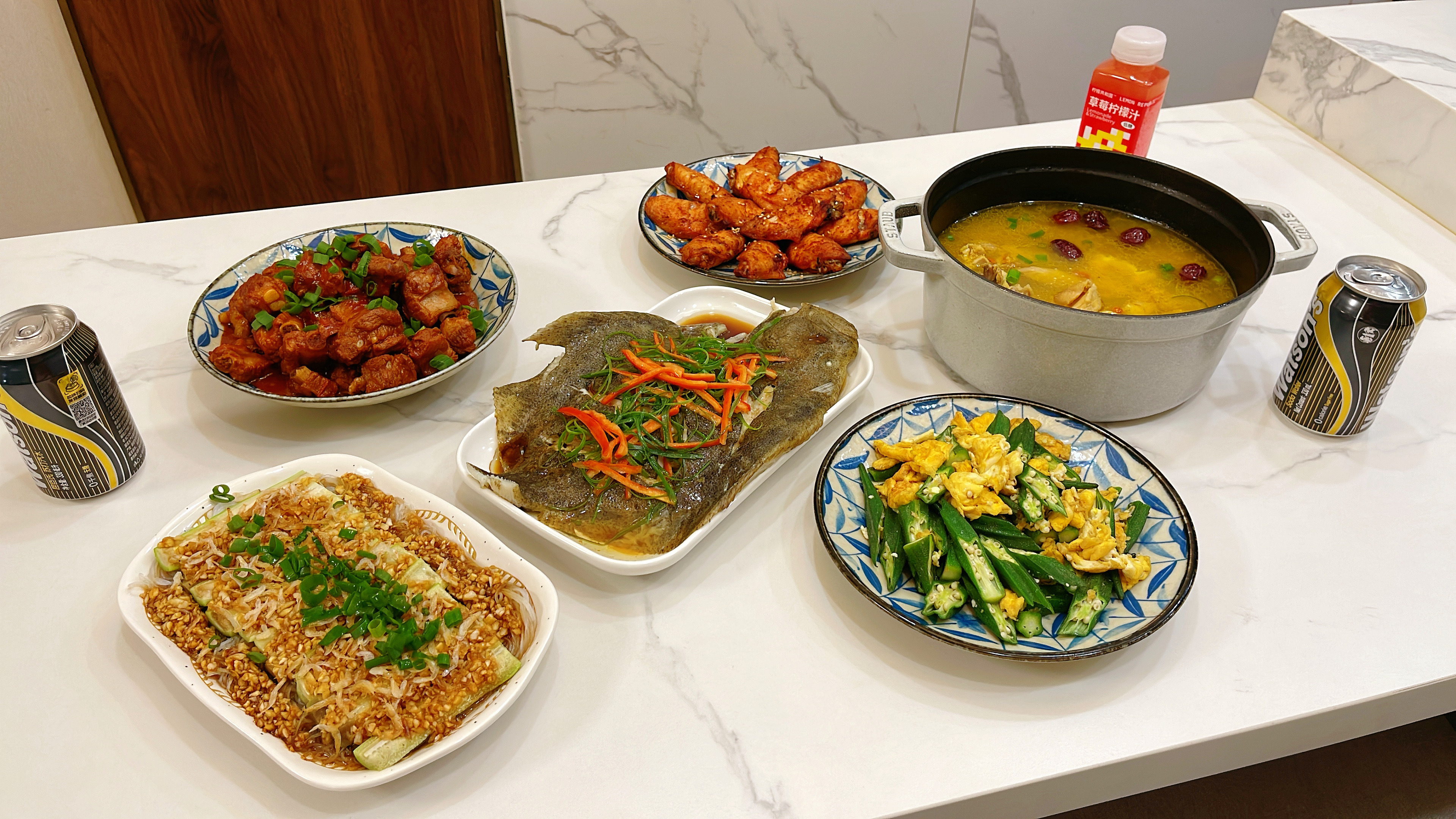 妈妈来家小住,晚饭花200元做了六道菜,番茄排骨做法简单又好吃