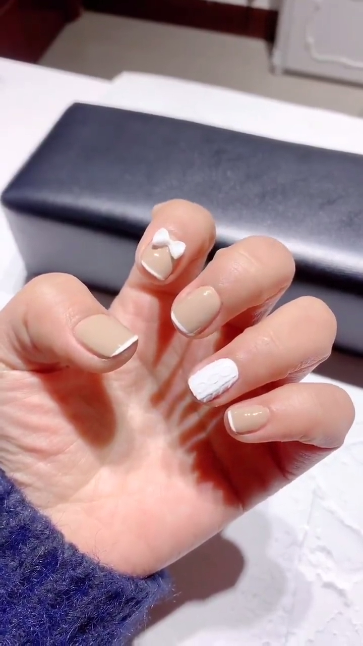 可爱方形美甲分享适合学生党的美甲哦