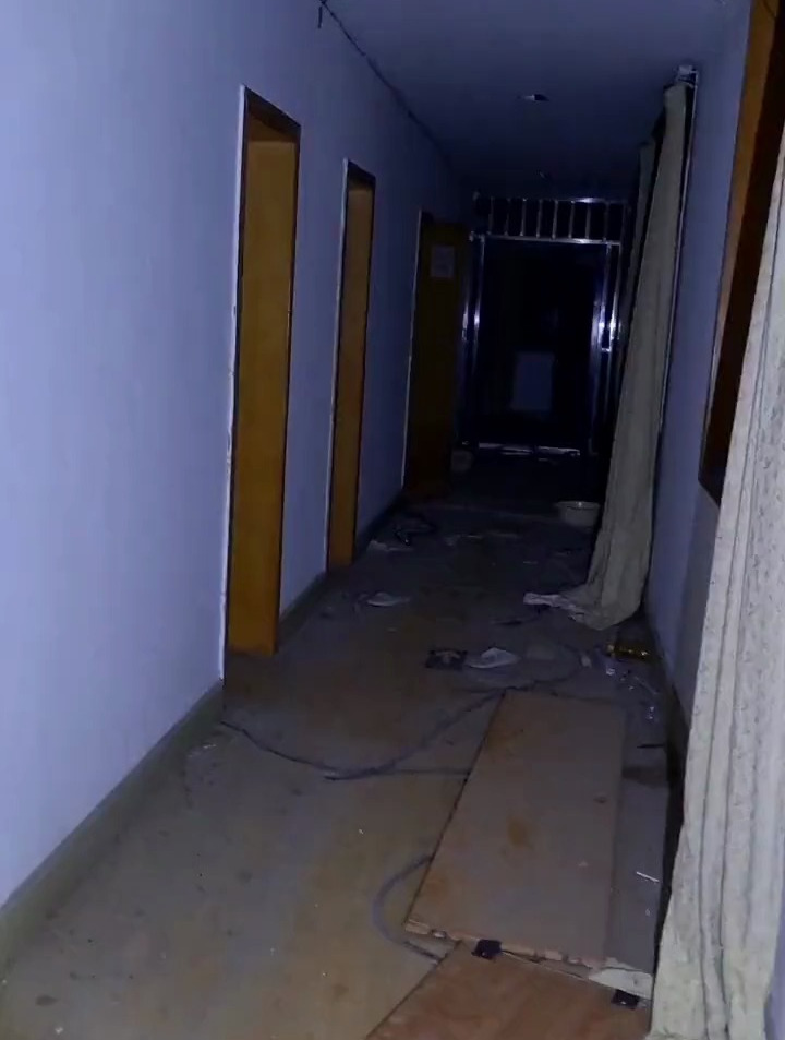 这就是咱们本次探索的深山废弃的豪华酒店了