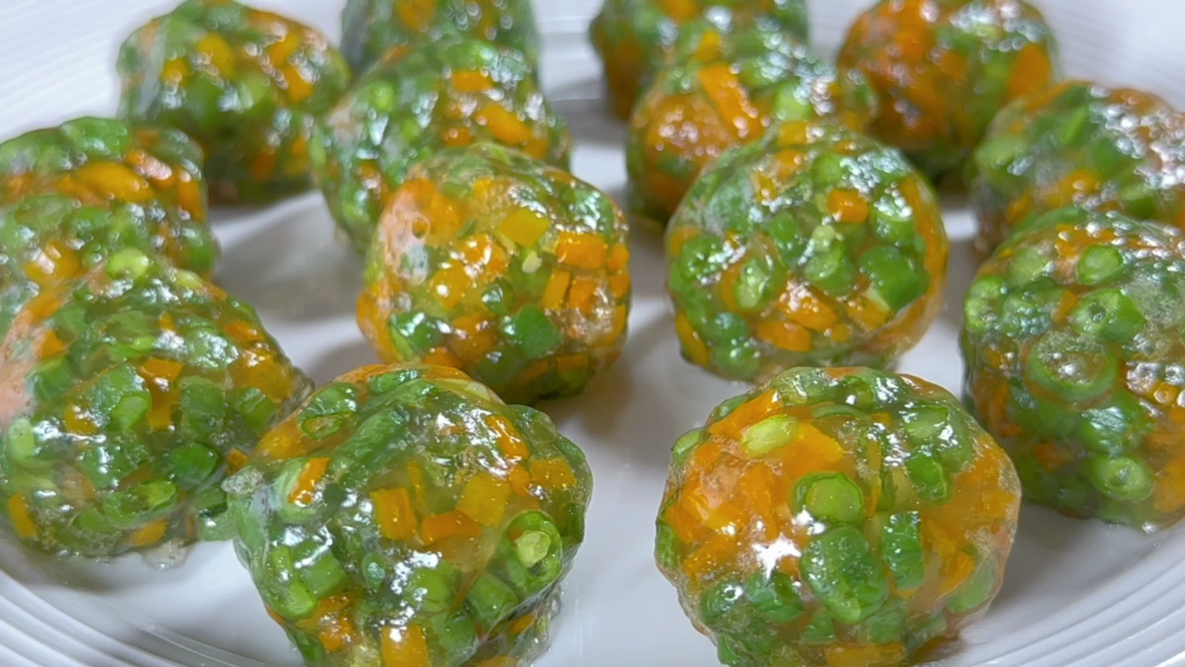 有家饭店把豆角做成了招牌菜,8毛钱的成本,人人都夸香,真好吃