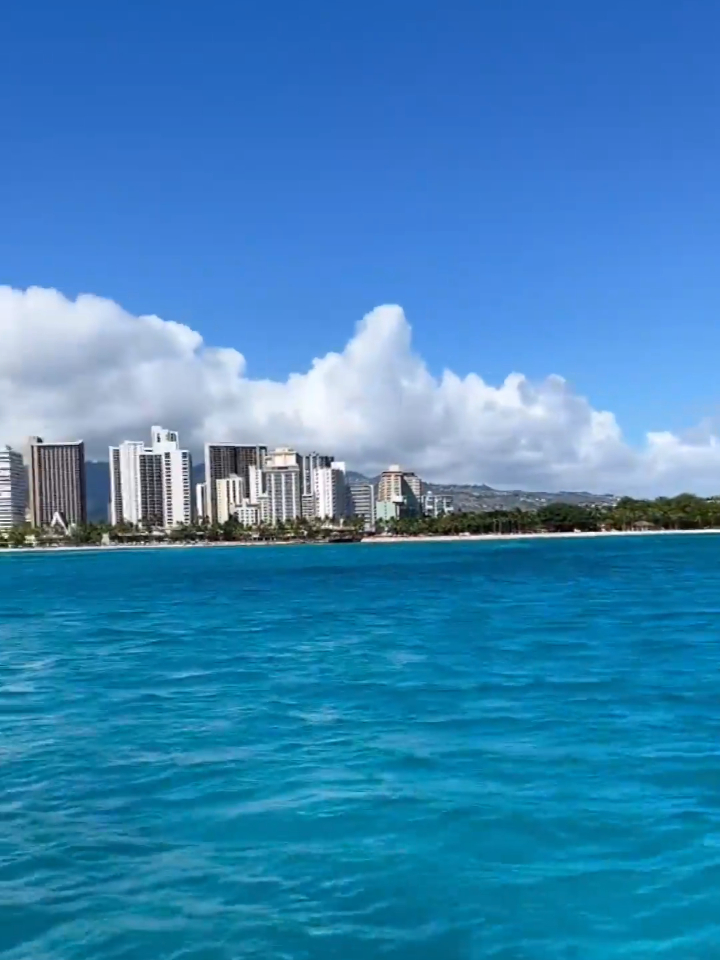 美丽的海岸风光,惬意悠闲的旅行生活,享受快乐的度假时光