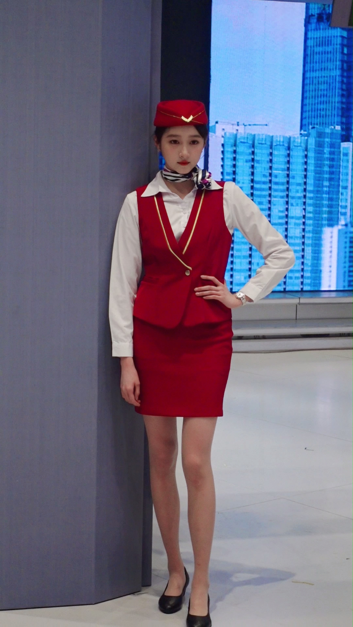 关晓彤王牌空姐播报声音好甜美啊