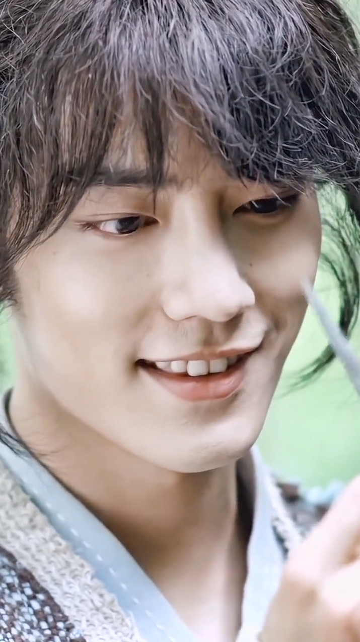 肖战的丸子头为什么一点不丑呢