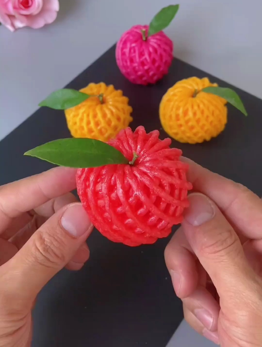 家里的水果网袋不要丢和孩子来做儿童创意手工吧