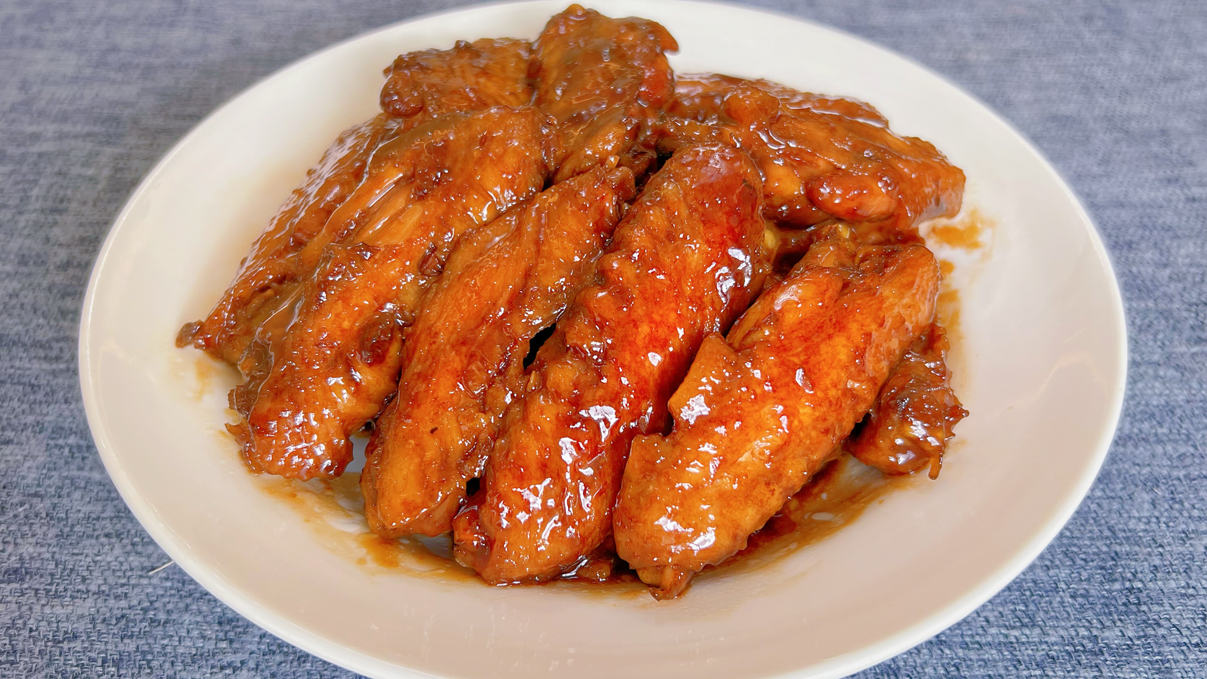 可乐鸡翅原来这么简单，多加这一步，味道正宗，比饭店的还好吃