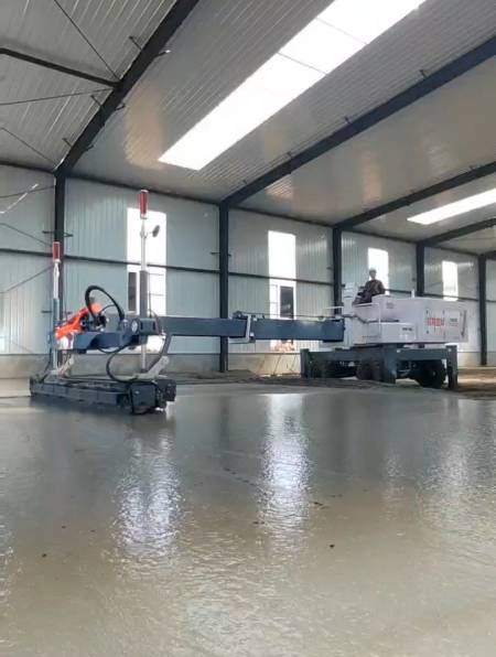 大型伸缩臂激光整平机 超平地面施工现场-度小视