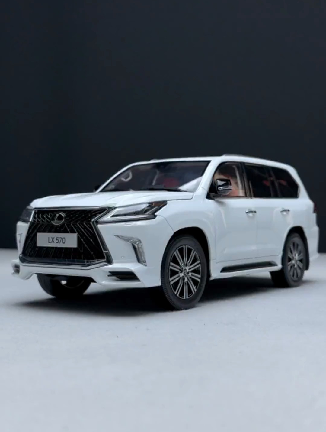 三年风雨三年晴谁行谁开雷克萨斯570