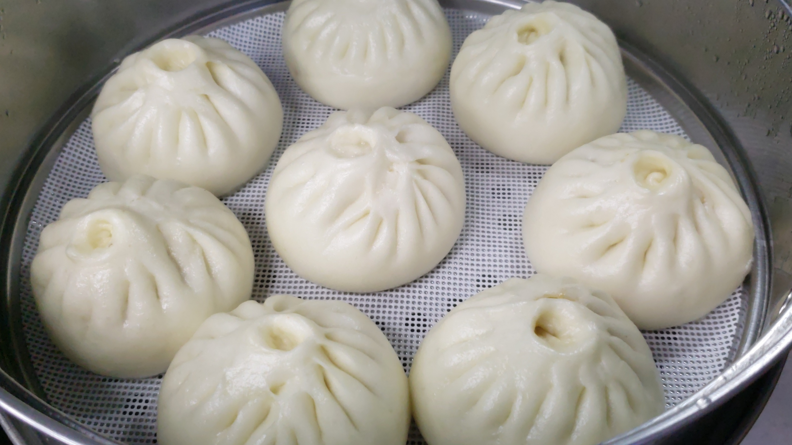 香辣美味的土豆包子配方它来了，包子洁白松软，皮薄馅多太香了