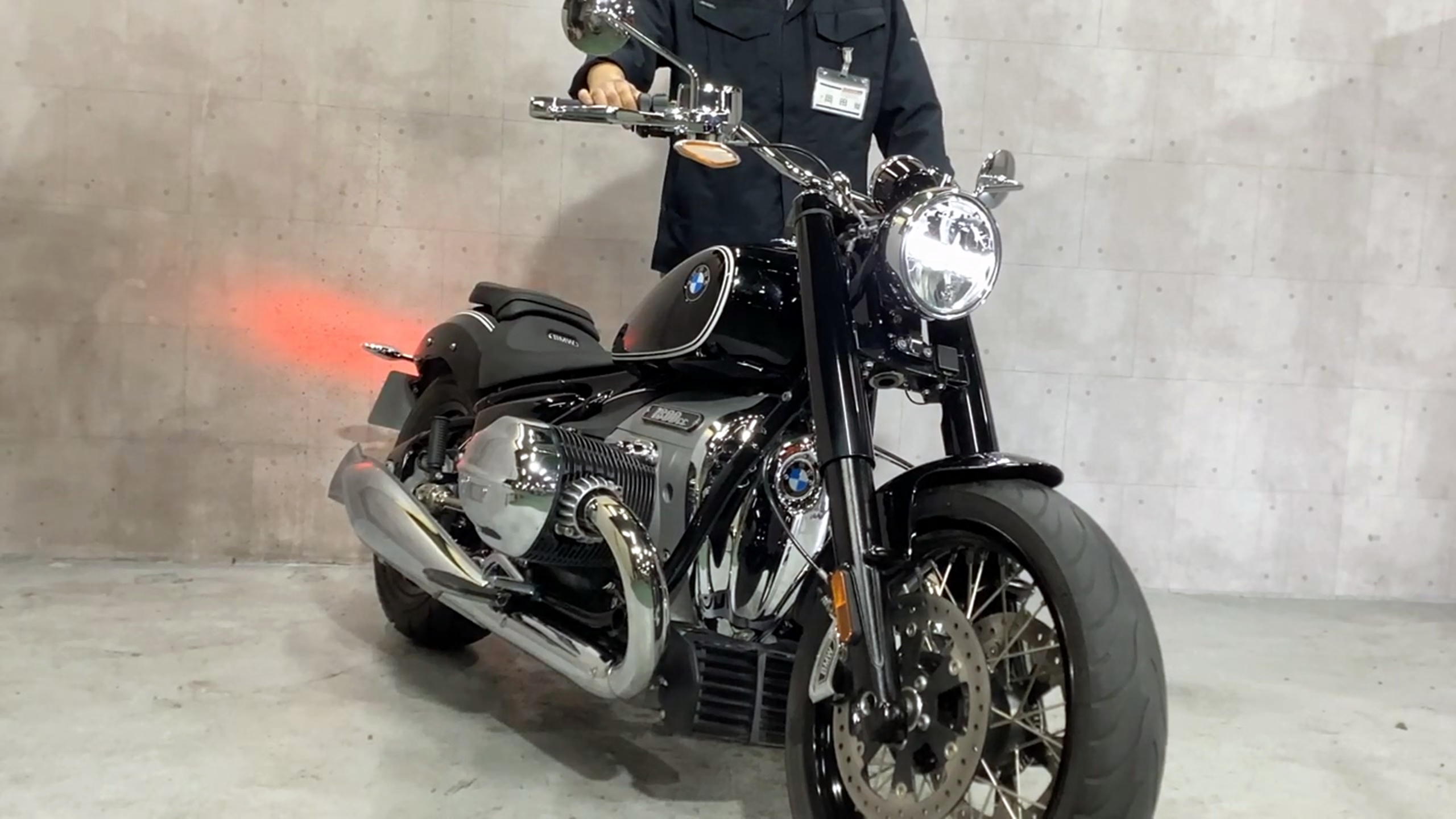 宝马R18声浪展示,比哈雷霸气,24.9万配ABS,轴传动,摩旅神器