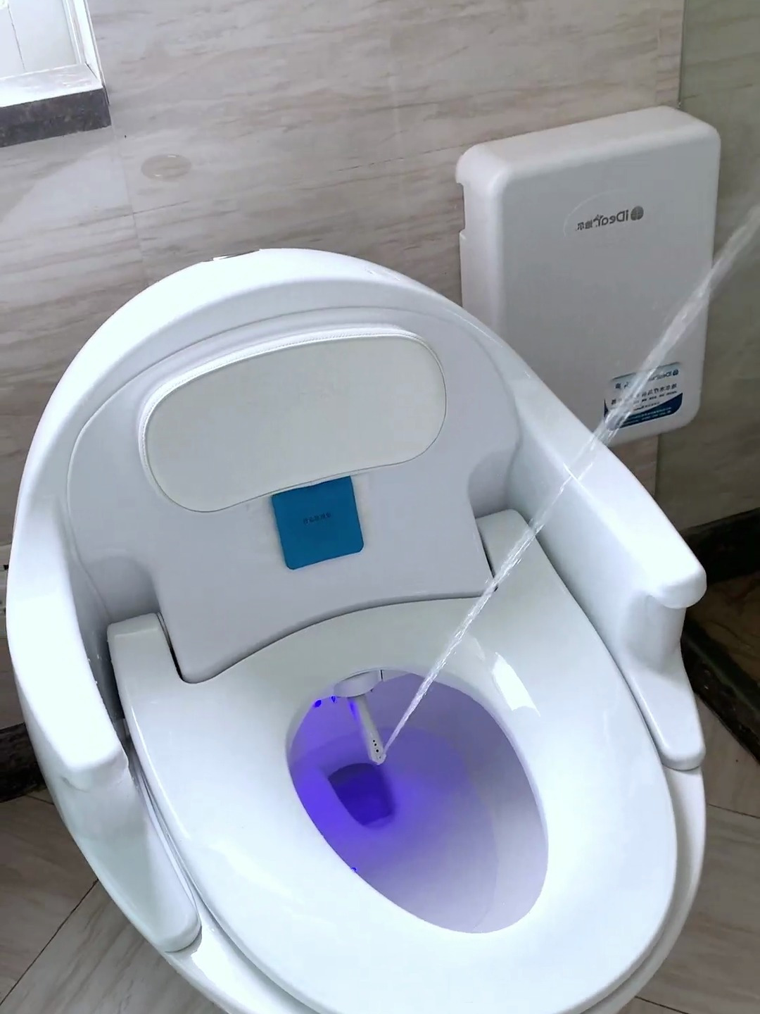 可以洗屁屁的智能马桶,大家见过吗?