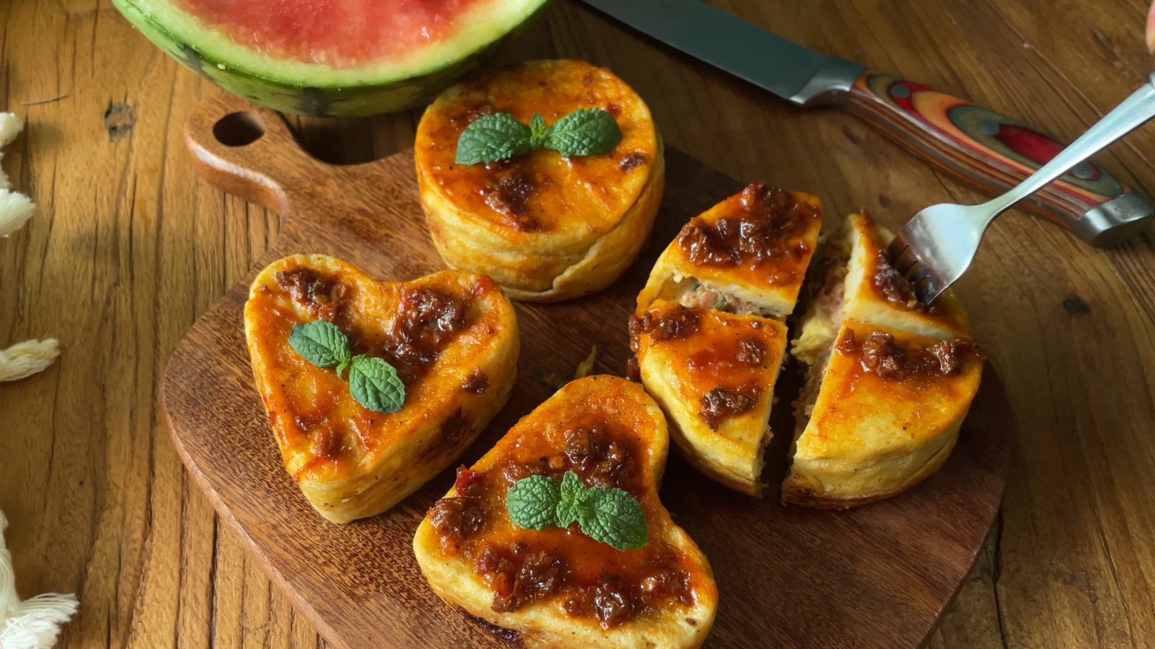 家庭版 鸡蛋猪肉堡,营养美味,做法简单的街边美食