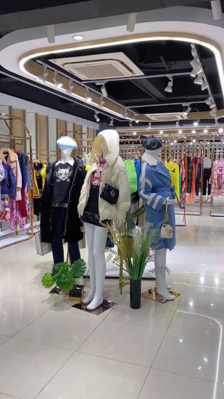 乌丫风格aifoundco品牌折扣 女装撤柜剪标尾货 专柜撤柜女装货源-度小