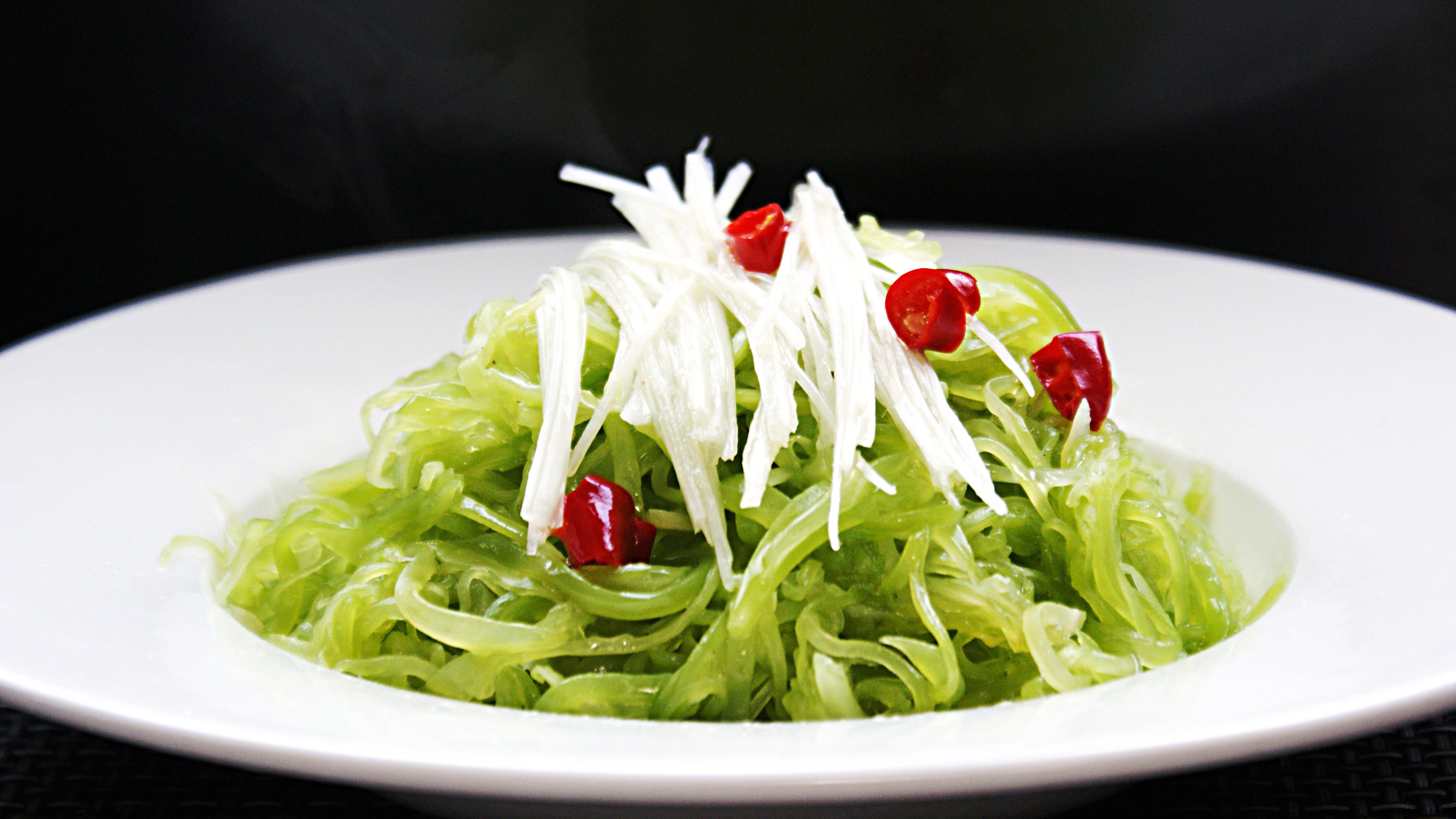 凉拌莴笋丝要不要焯水 教你正确做法 翠绿爽口,原汁原味就是好吃