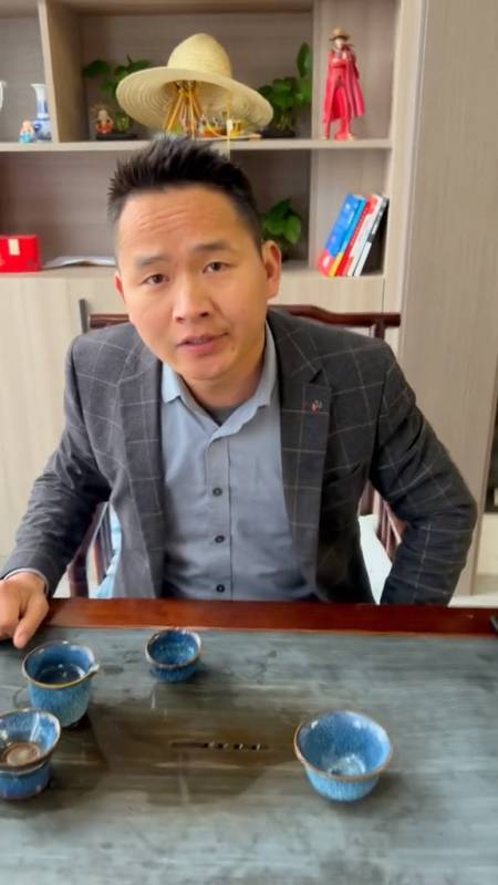 56万次播放.2022-04-091624华铭a华仔11.