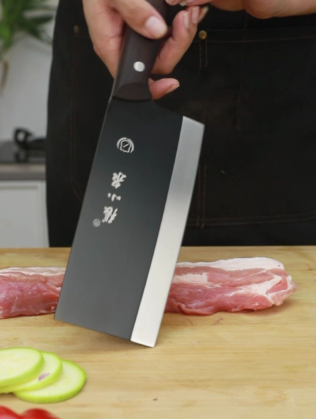 张小泉黑武士斩切两用刀,是真的好用!