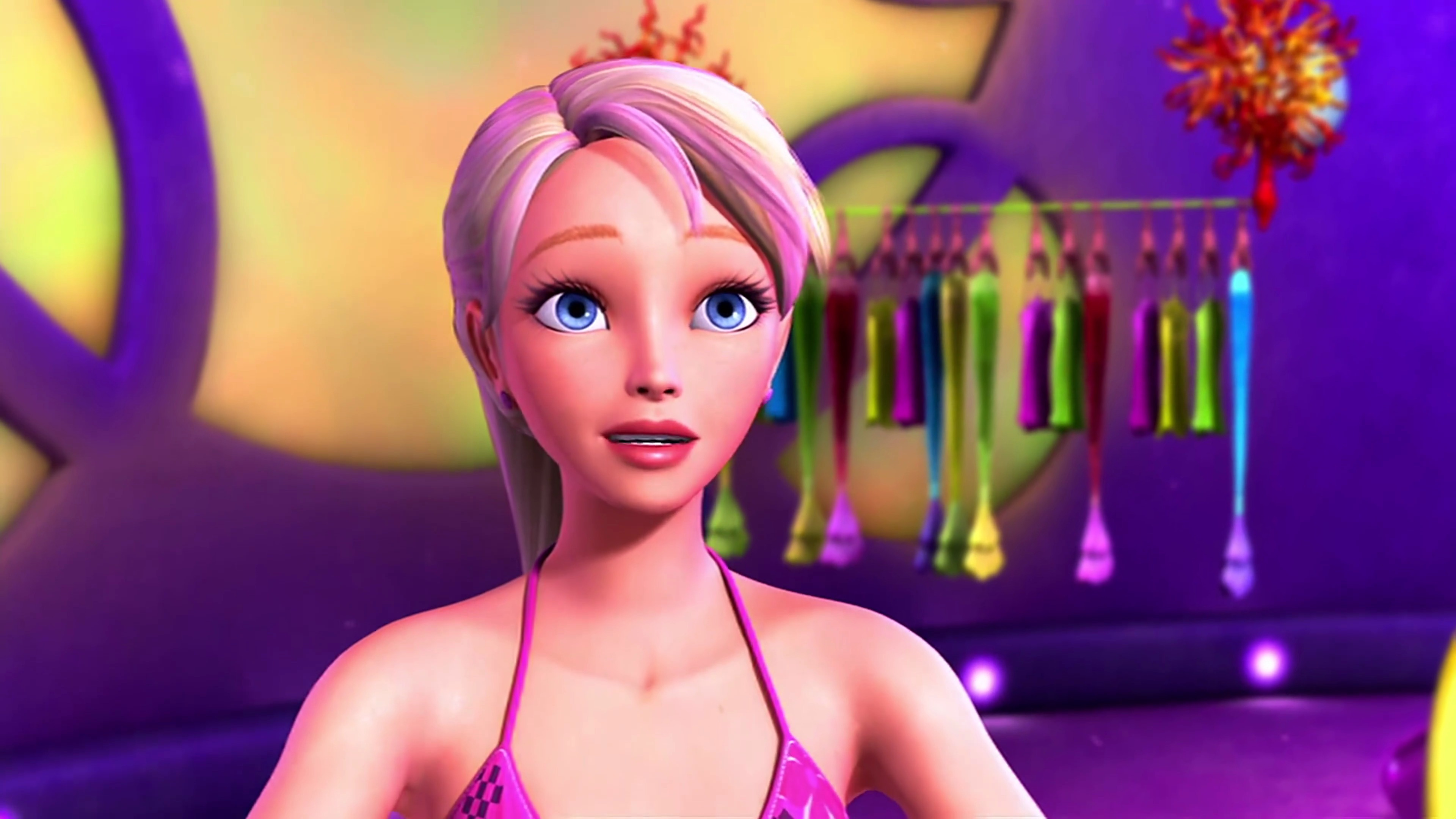 芭比:两个美人鱼出动,为芭比找出一条漂亮的鱼尾