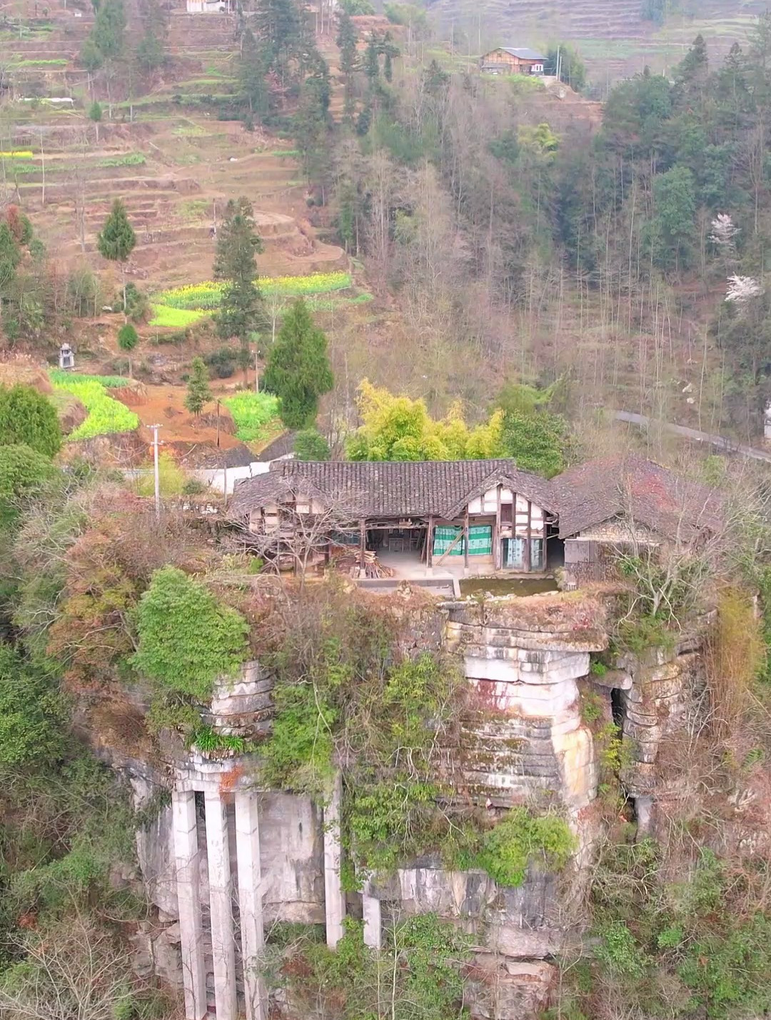 贵州大山房子图片