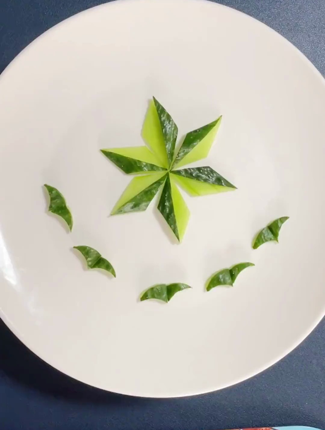 简单又好看的黄瓜盘饰创意做法教程