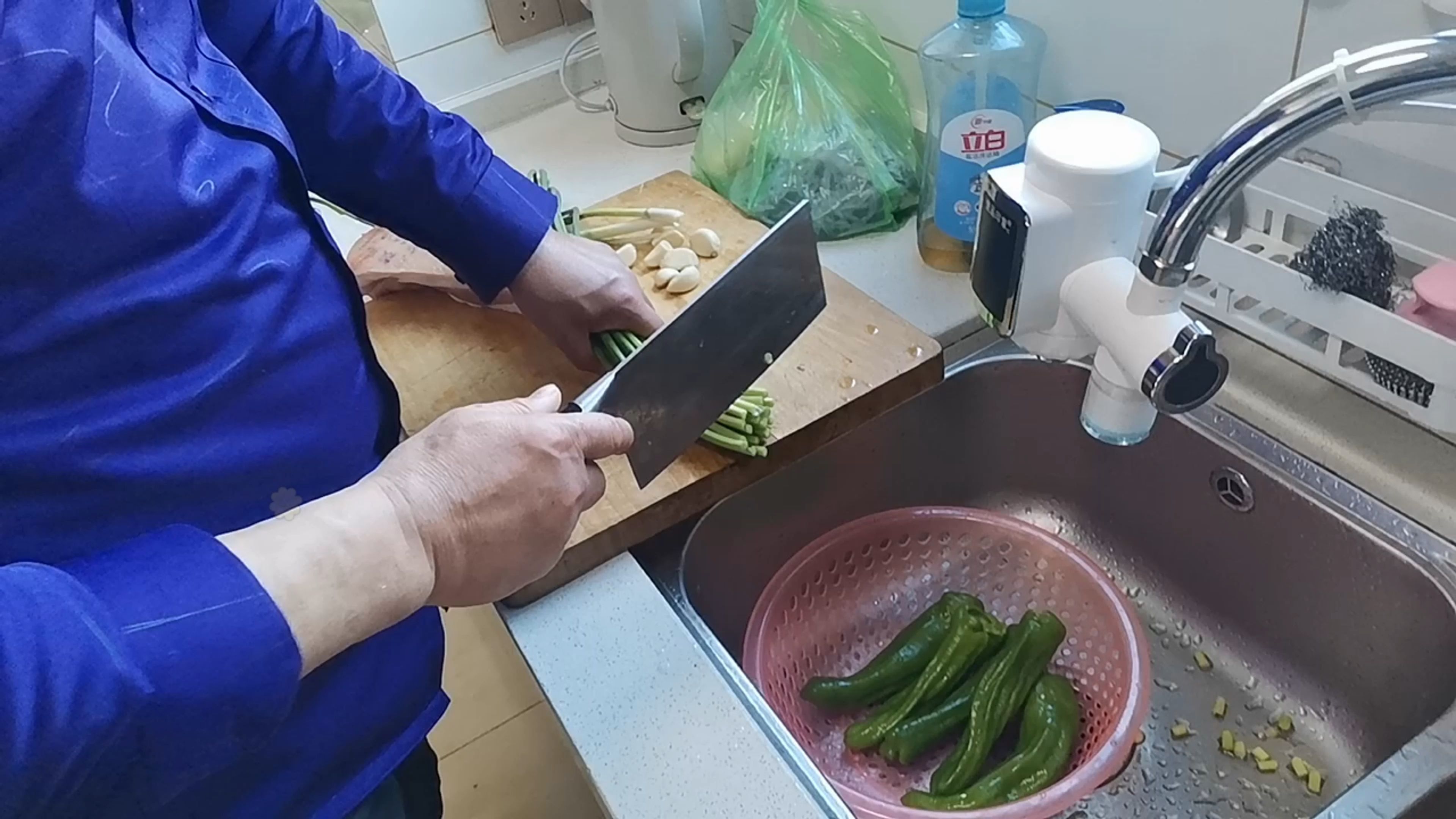 回锅肉简单又好吃的家常做法,肥而不腻,咸香适口